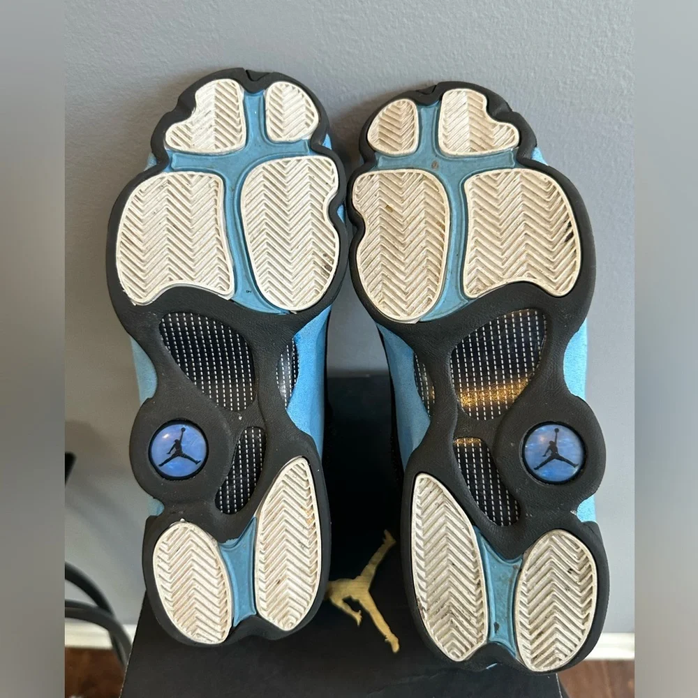Jordan 13 Retro Black University Blue (GS) – Used – Size 7Y/W 8.5   884129-041